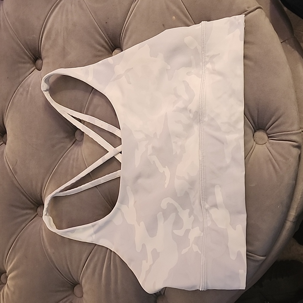 Lululemon Strappy Sports Bea Size 12 Light Grey Cammo Print.